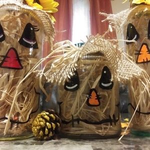 Family of 3 Scarecrows